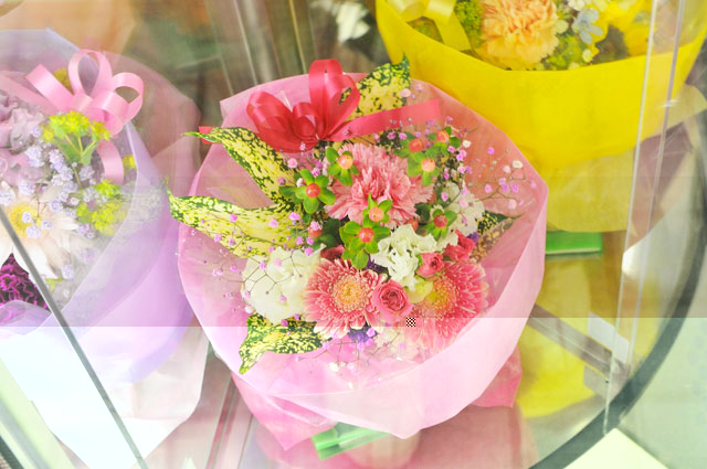 Flower vending machine in Shinjuku station. They are all preserved flowers.